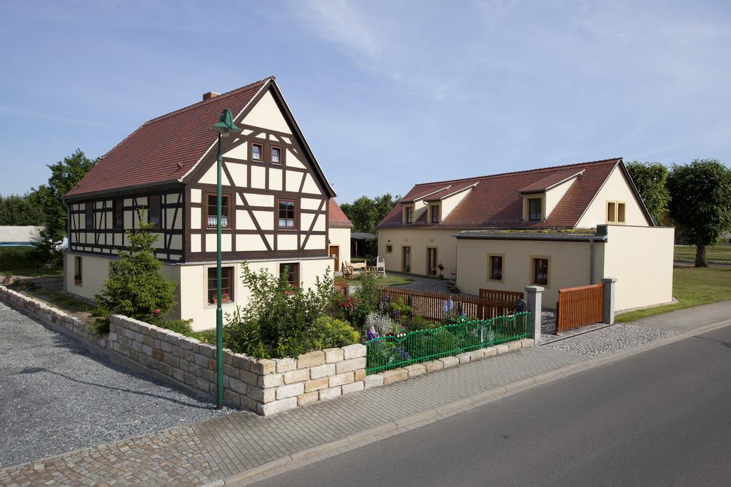 Pension Alte Schmiede Zabeltitz Esterno foto