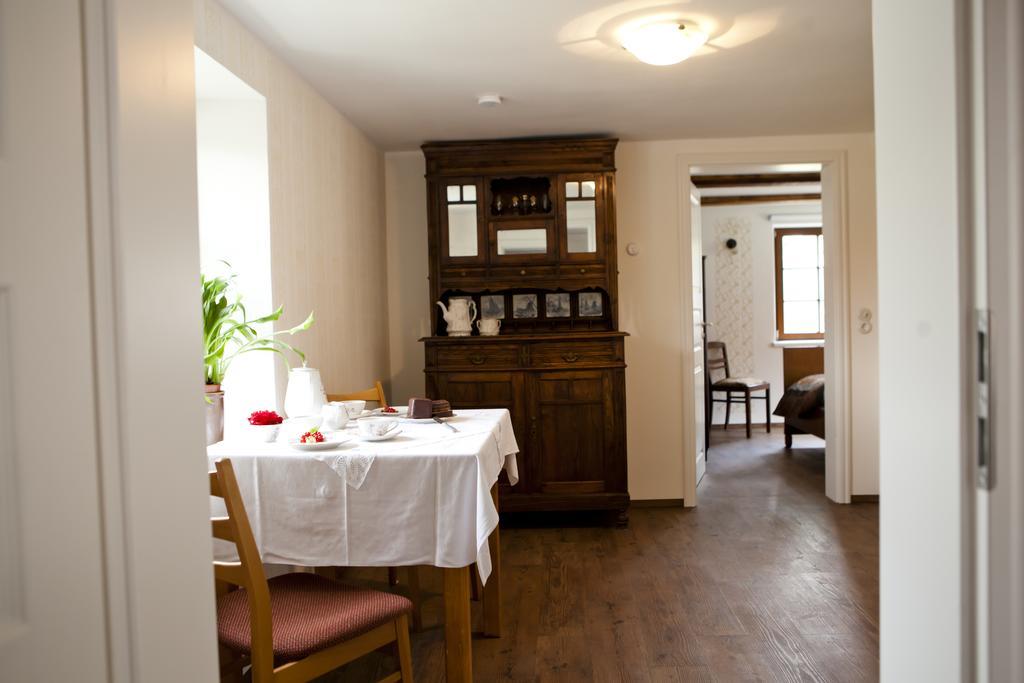 Pension Alte Schmiede Zabeltitz Esterno foto