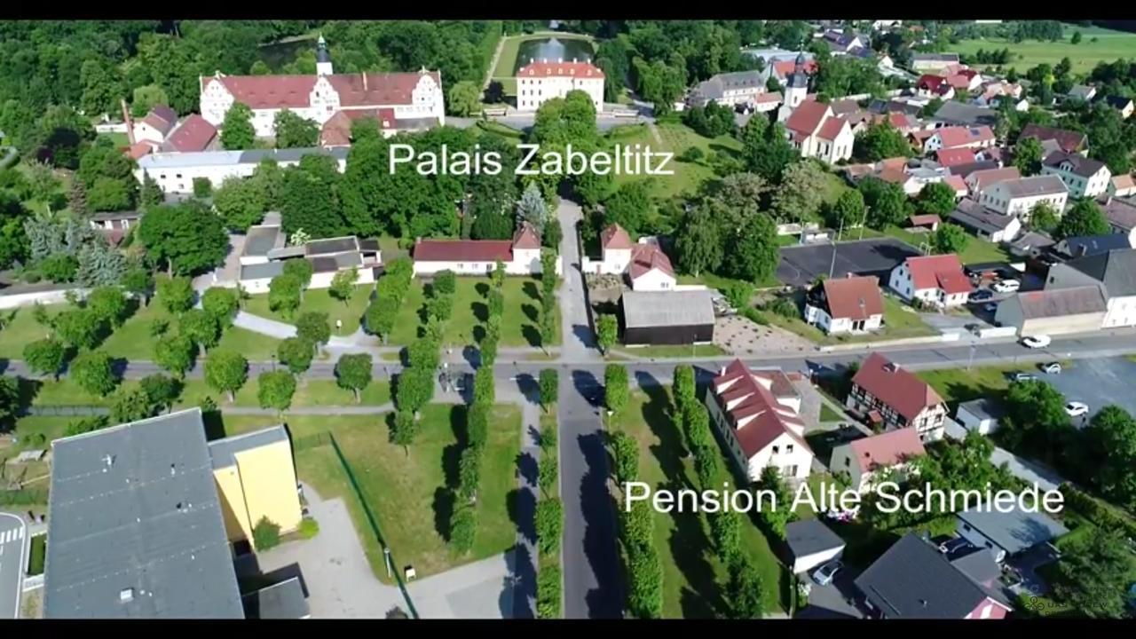 Pension Alte Schmiede Zabeltitz Esterno foto